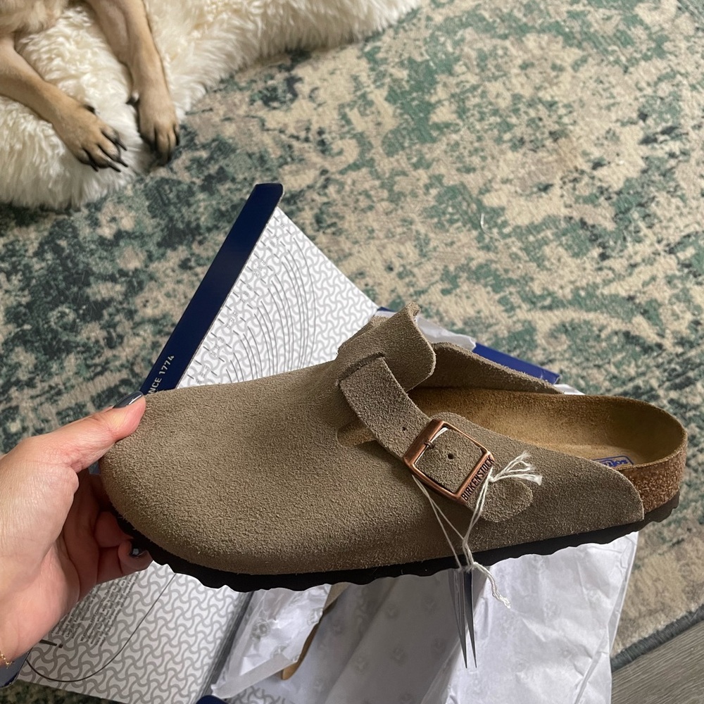 ❗️SOLD ❗️BRAND NEW BOSTON CLOG SOFT FOOTBED